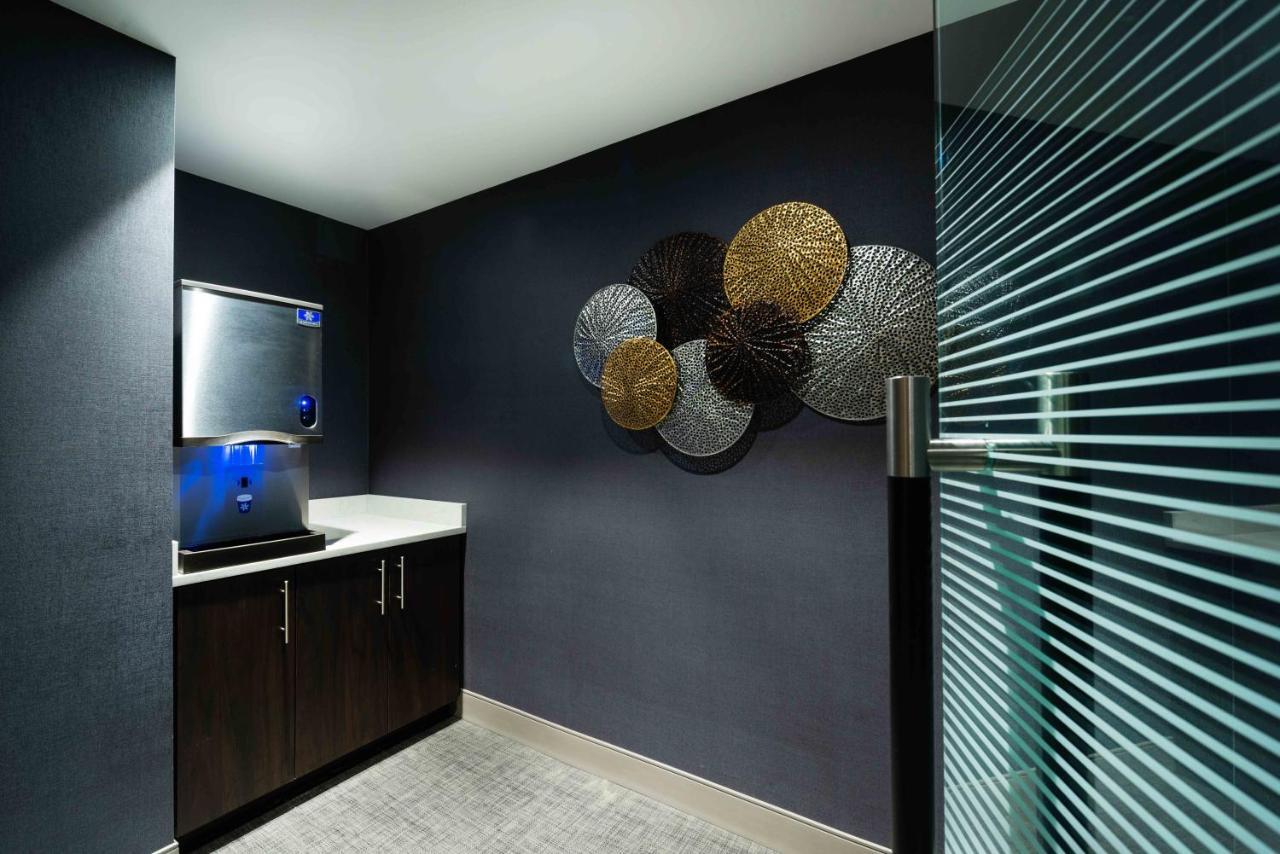 Staybridge Suites - Quincy By Ihg Extérieur photo